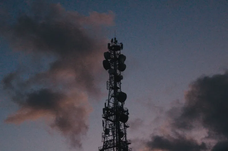 Signal From Nowhere: The Outlaw Broadcasters Dropping Psychedelic Radio on America's Forgotten Corners